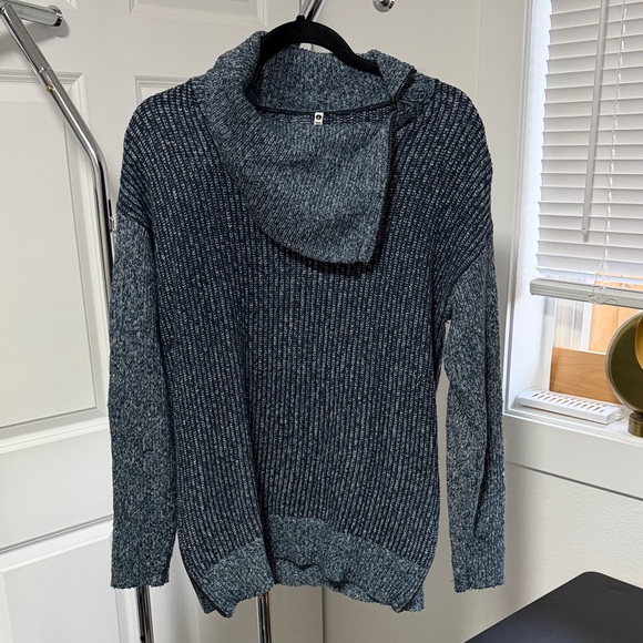 Leo & Nicole Sweaters - Leo & Nicole Navy Cowl Neck Sweater